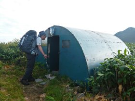 笠ケ岳避難小屋