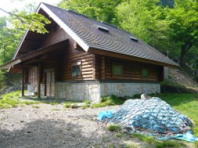 小屋に戻ってきました